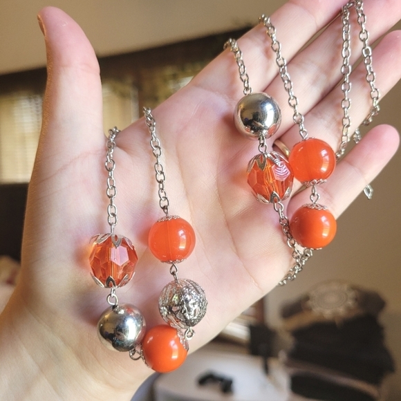 Long Orange Nacklace - Picture 1 of 5